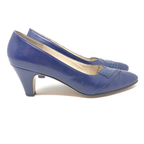 Salvatore Ferragamo Blue Leather Mid-Heel Pumps Textured Size 7 AA Vintage Italy - Picture 5 of 13